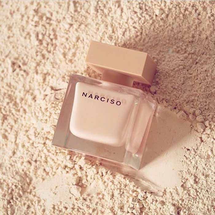 Thiết kế chai nước hoa Narciso Rodriguez Poudree Màu Be EDP 90ml nữ tính, sang trọng